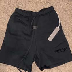 Essentials Shorts