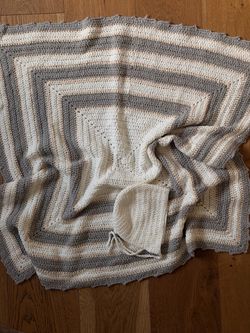 Handmade Cotton Baby Blanket & Bonnet Set