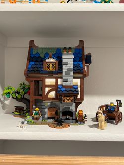 Lego Medieval Blacksmith 21325