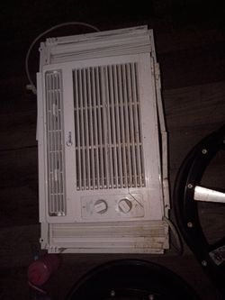 Midea 5,000 BTU Mechanical Window Air Conditioner