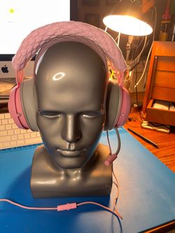 Razer Kraken Pro V2 Analog Wired Gaming Headset - Quartz Pink