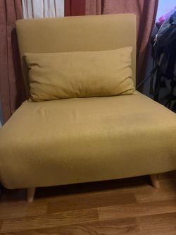 Free sleeper couch    (Please read)