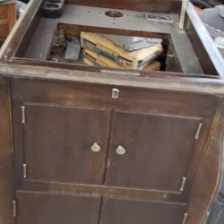 Antique Victor Talking Machine Victrola (Cabinet Only)