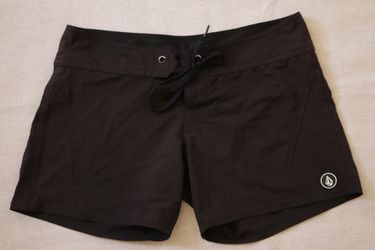 Volcom Women's Black Board Shorts Size 3 Swim Trunks Drawstring Waist Sun Faded