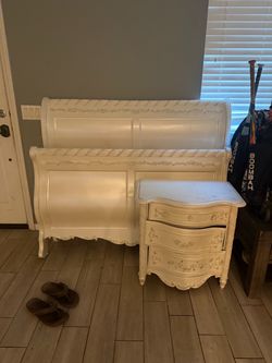 White bedroom set