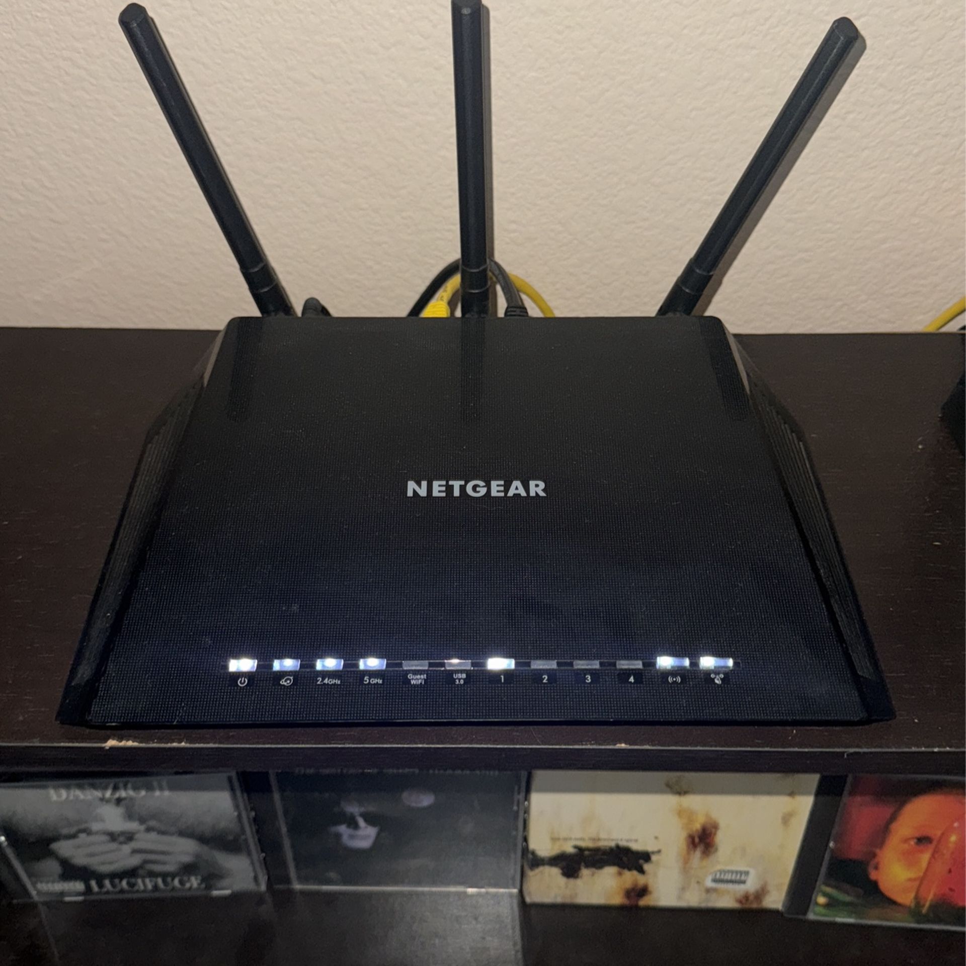Netgear Nighthawk AC1750 WiFi Router