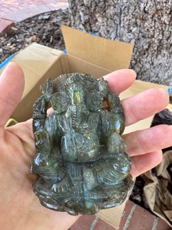 Labradorite Ganesha Carving – Hand Carved Crystal Statue