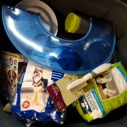 Huge Bin Full With Dogs/cats Brand New High Quality Items  In Weeki Wachee Spring Hill