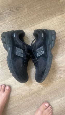 New balance 2002Rs ….size 9 60$