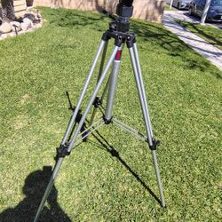 Bogen Manfrotto # 3046 Pro Camera Tripod & 3063 Fluid Video Tripod Head Italy