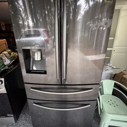 Samsung 36” French door refrigerator