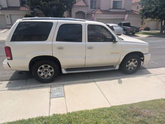2003 Cadillac Escalade
