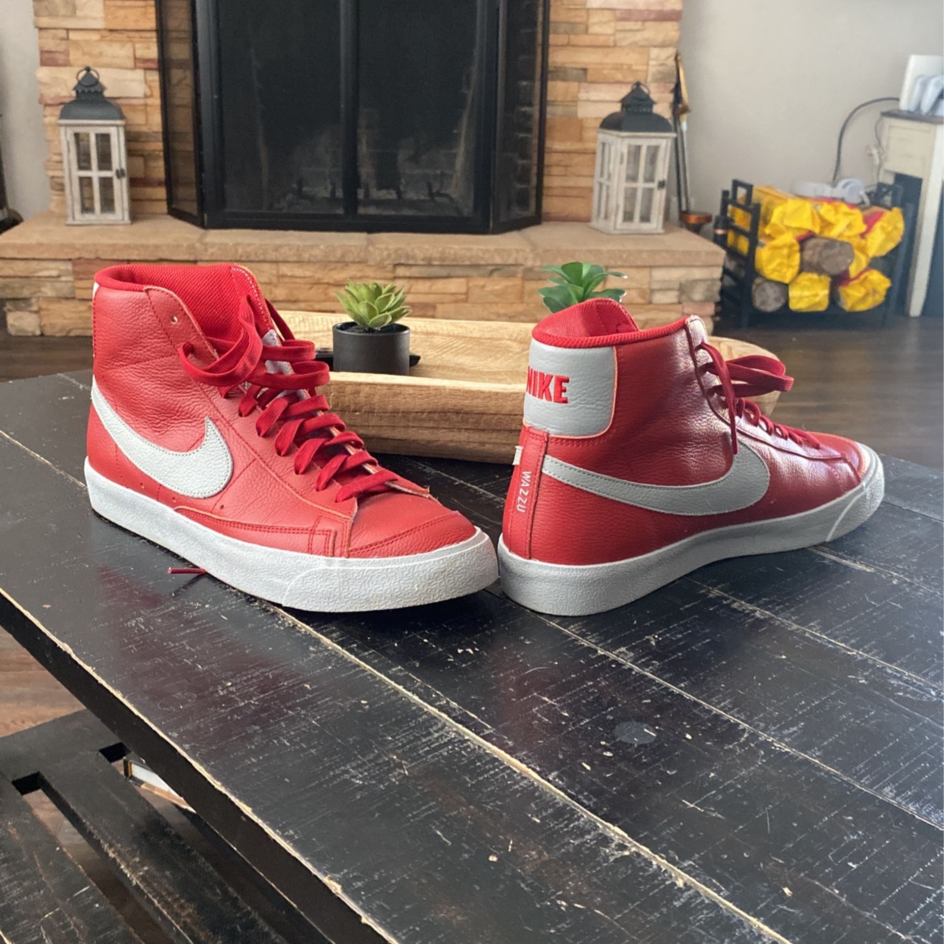 Nike Shoes Size 10 1/2
