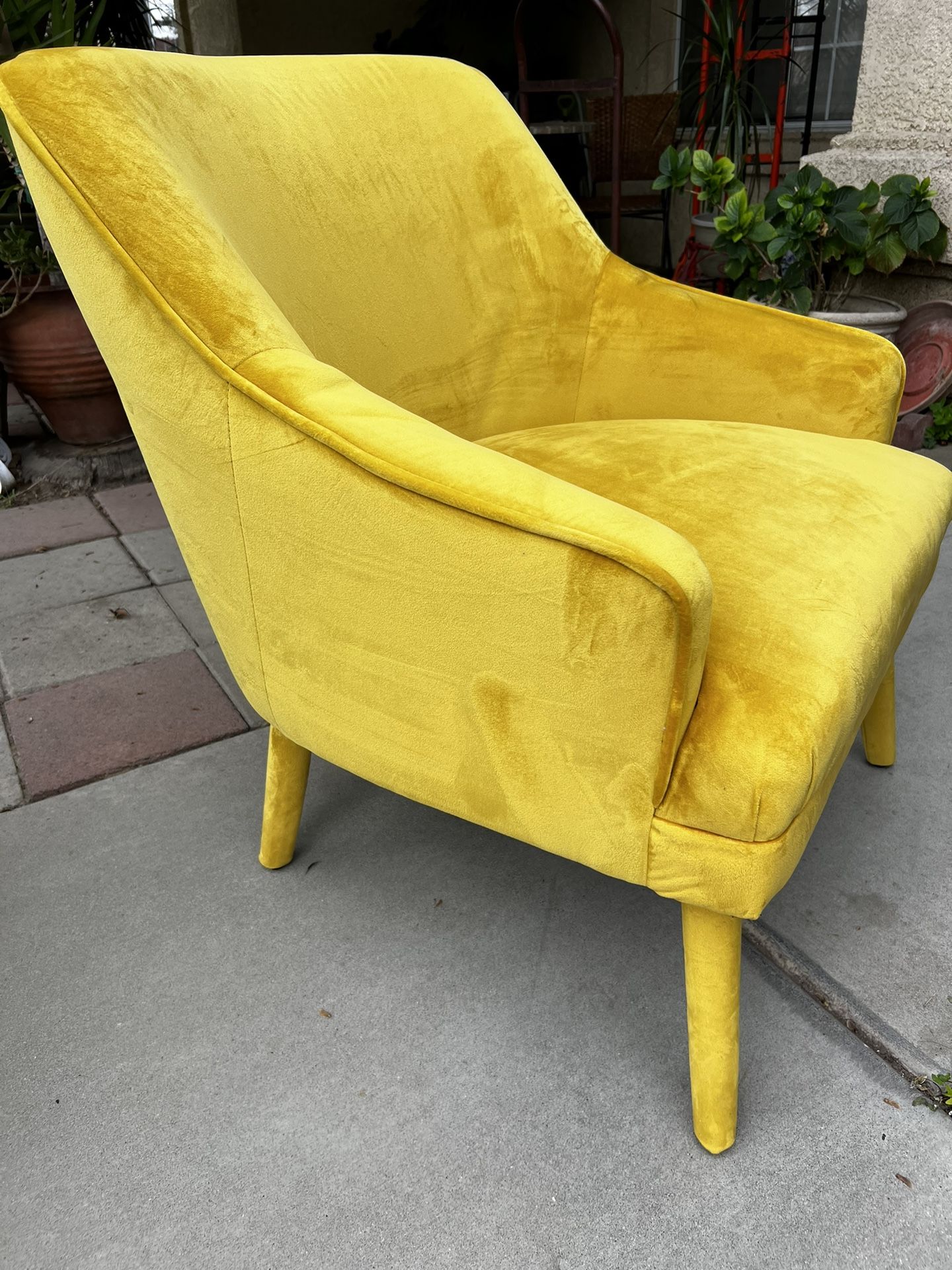 Brand New. Mid Century Modern 🪑. $125 Each.