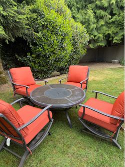 5-Piece Outdoor Patio Set - Round Table / Fire Pit & 4 Rocking Chairs with Terracotta Cushion