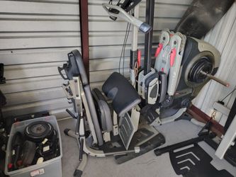 Bowflex revolution with accessories