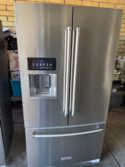 Fridges for sale are Plugged in free Deliver