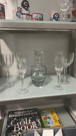Five piece glass set