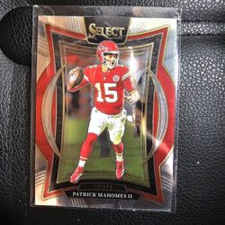 PATRICK MAHOMES CHIEFS RED SELECT PANINI NFL SPORTS CARD!