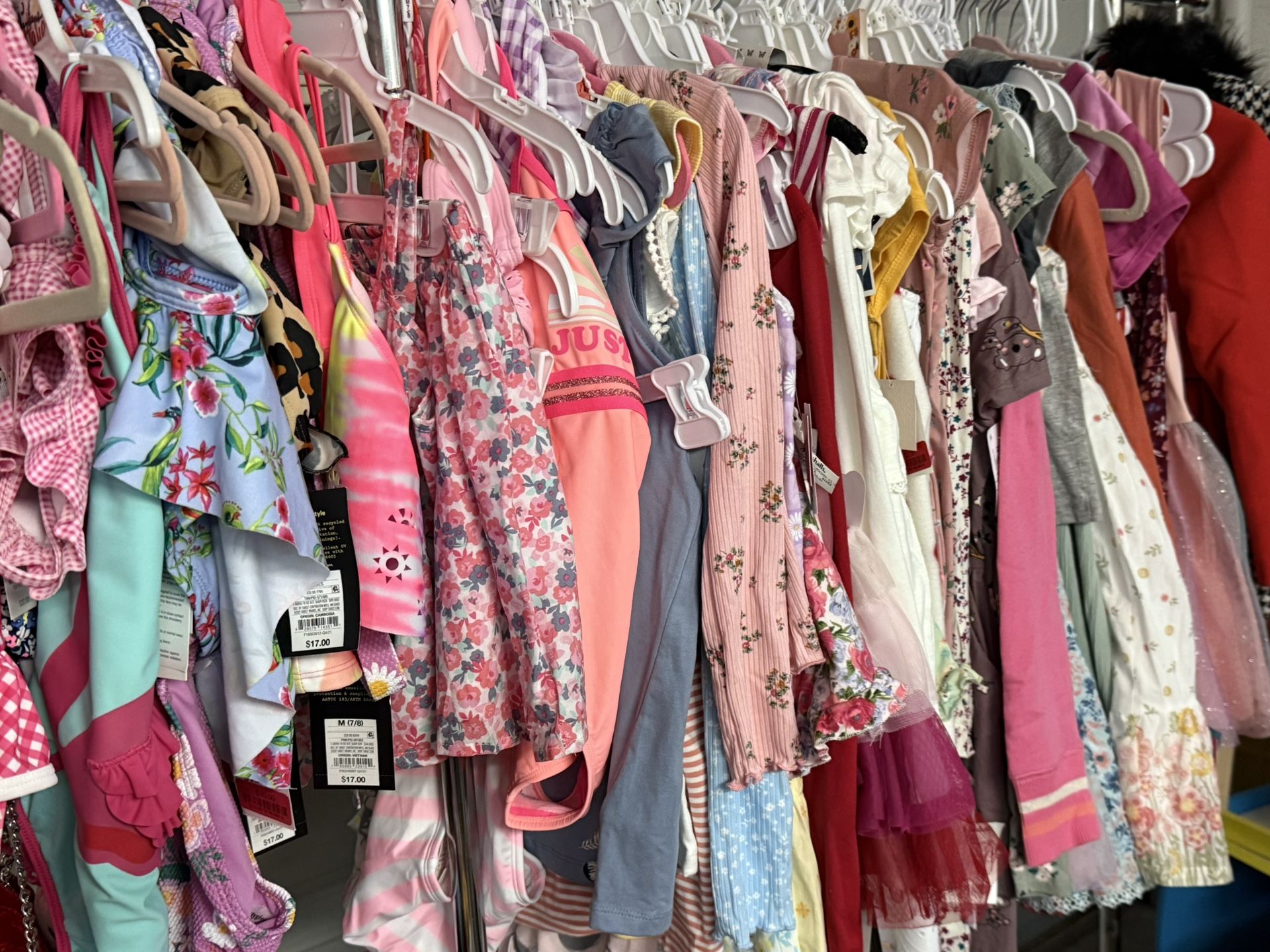 lMulti Family Garage Sale Scottsdale rd & jackrabbit