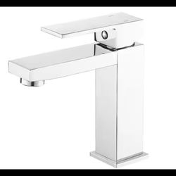 BWE Single Handle Single Hole Modern Bathroom Faucet Bathroom in Polished Chrome
