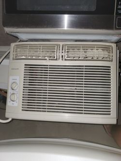 Frigidaire Window Air Conditioning Unit
