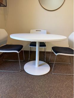 Table Round Modern