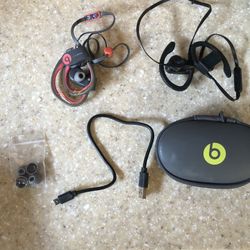 2 Beats Bluetooth Headset With Case And Charger 
