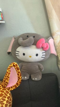 Hello kitty plushie