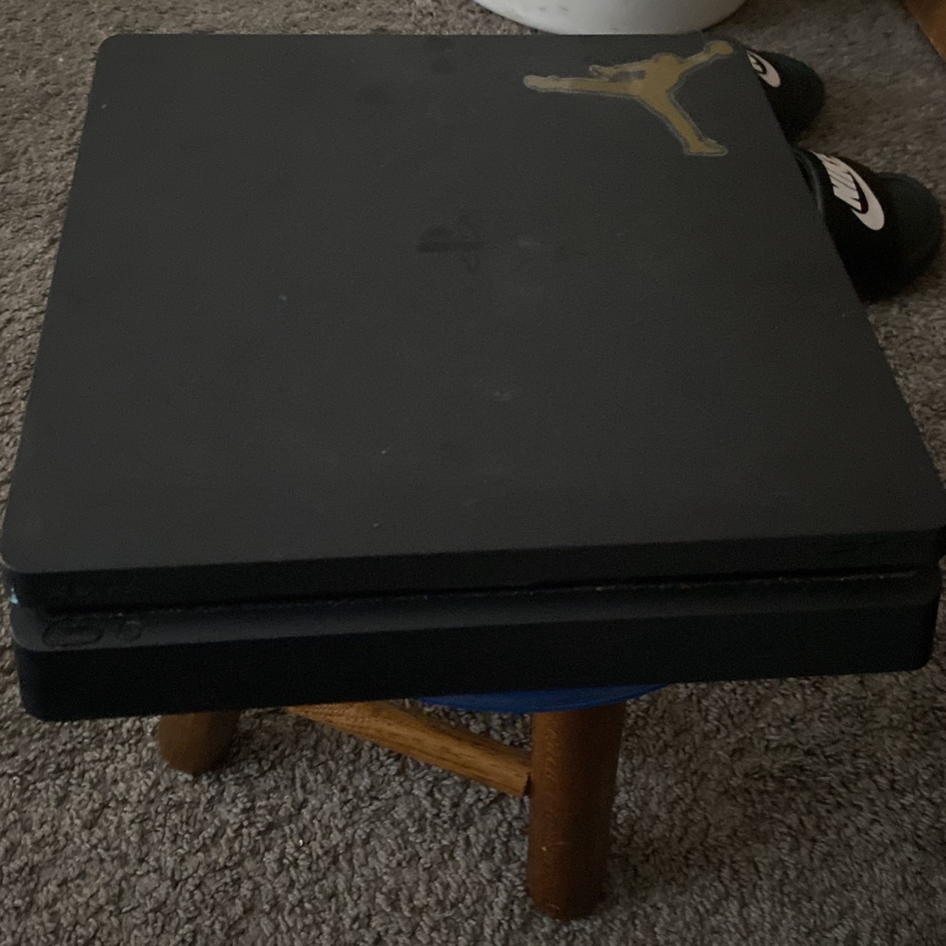 Play Station 4