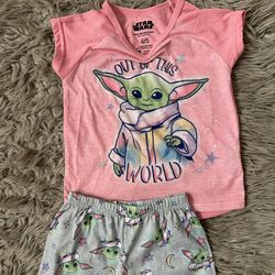Baby Yoda Pajamas 4/5