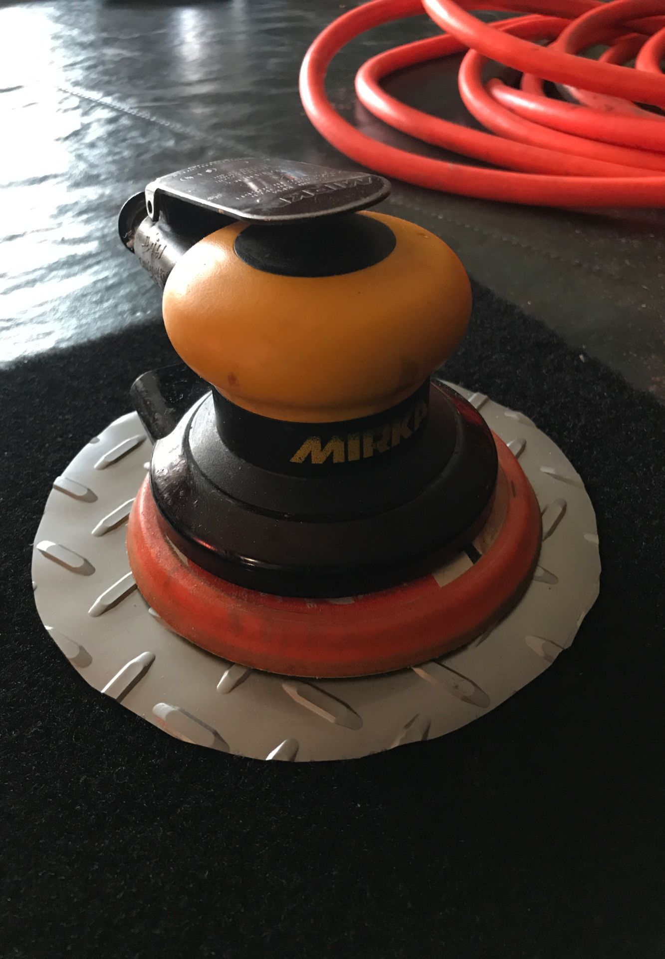 Mirka sanding DA
