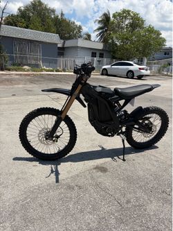 Surron lbx 2025