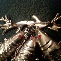Vintage Vogue 6 Fish Brooch
