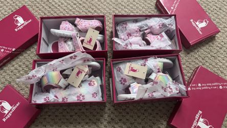 Brand New Shoes For Girl 3/4 Years Old 