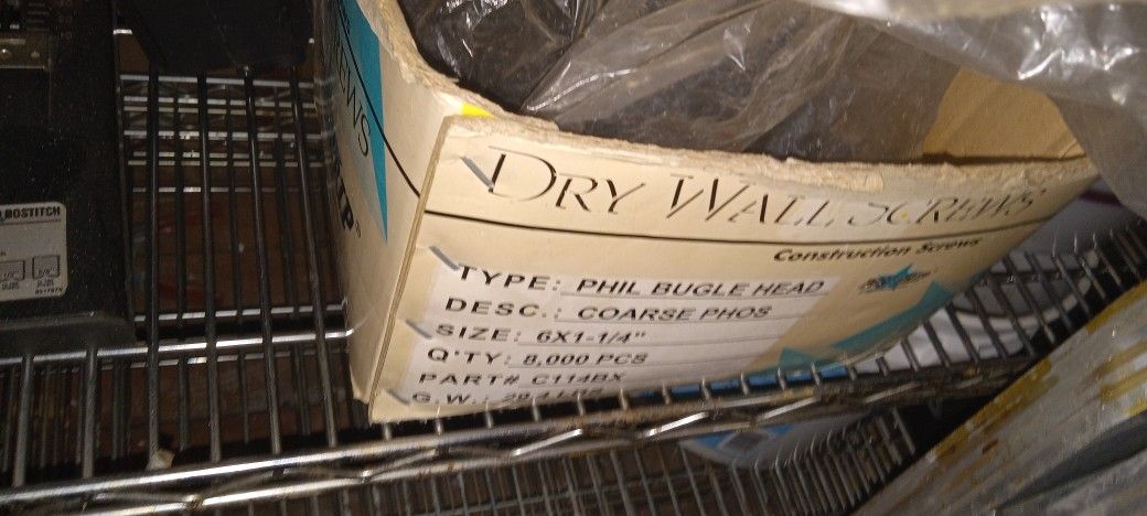 Half A Case Of Number 6 Drywall 1-1/4 Inch Screws Deal