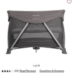 Nuna Playpen With Bassinet 