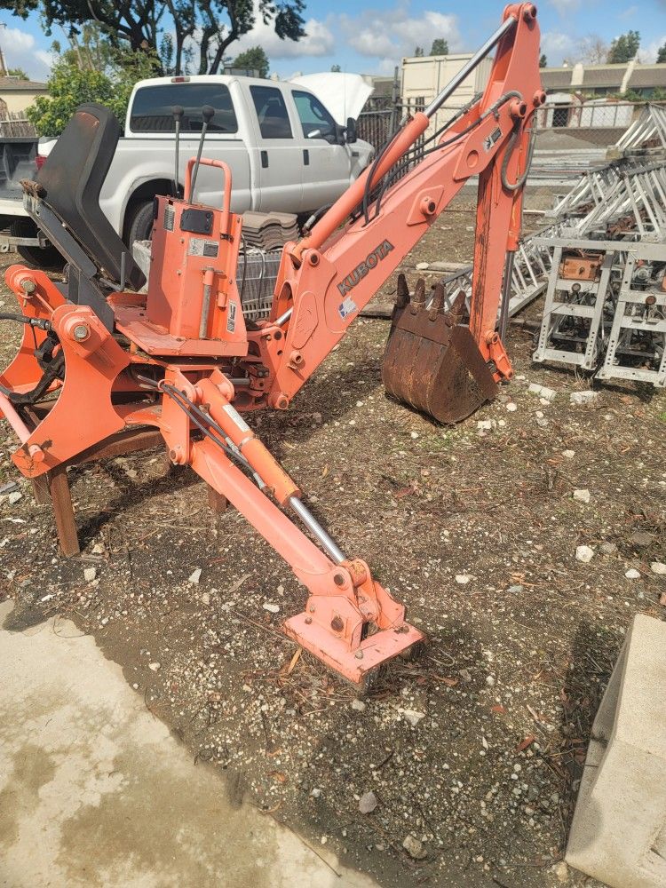 Kubota Backhoe BH90
