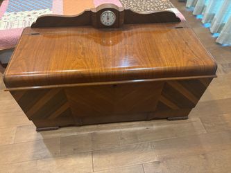 Art Deco Style 1939 Lane Cedar Chest with Windsor Clock and Lock and Key