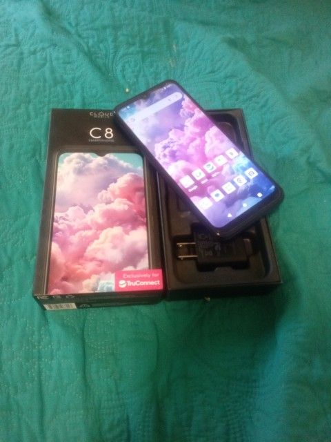 Cloud Mobile C8 Unlocked , New Open Box Just To Test. splash Screen Reads True Connect