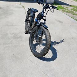 It’s black and very good condition