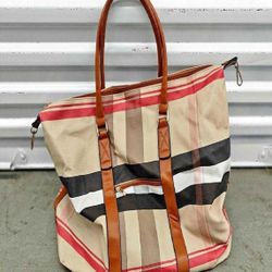 community college Shape Your Style - Own the Brand, Rock the Brand