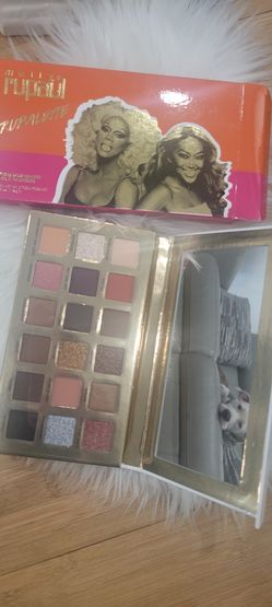 Mally Eyeshadow Palette 