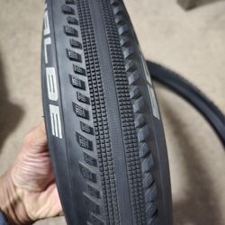 Schwalbe Hurricane 29x2.00 Addix Performance
Set Of Tires