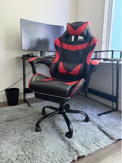 L Shaped gaming / office desk and gaming ergonomic chair with expandable feet rest and lumbar and neck support