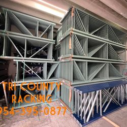 Teardrop Pallet Racking Beams Uprights Wire Decks Industrial Warehouse Shelving 