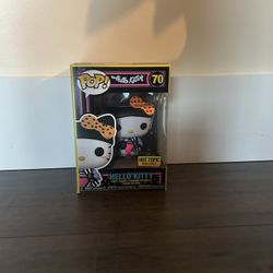 Funko Pop! Sanrio- Hello Kitty Figure (Hot Topic)