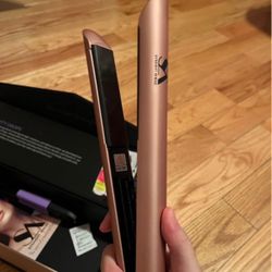 Hair Straightener (comb Included)