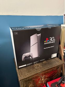 PlayStation 5 30th Anniversary Bundle