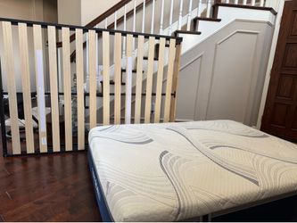 Full Size Bed Frame + Mattress